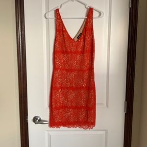 BEBE SIZE MEDIUM DRESS - HELLO GORGEOUS